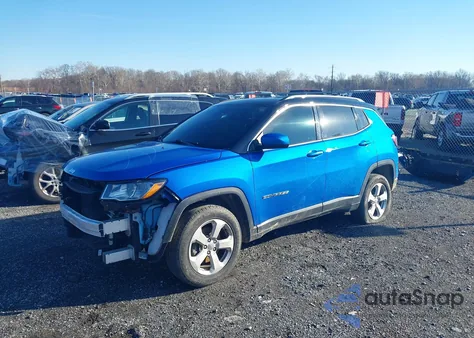 2018 Jeep Compass Latitude 4X4 из США, поврежденный, VIN 3C4NJDBB3JT167790